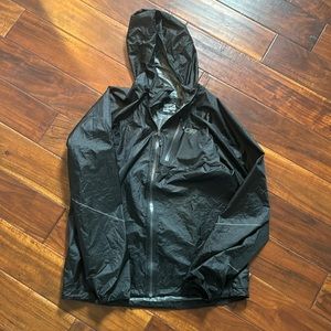 Men's size large outdoor research, black jacket
